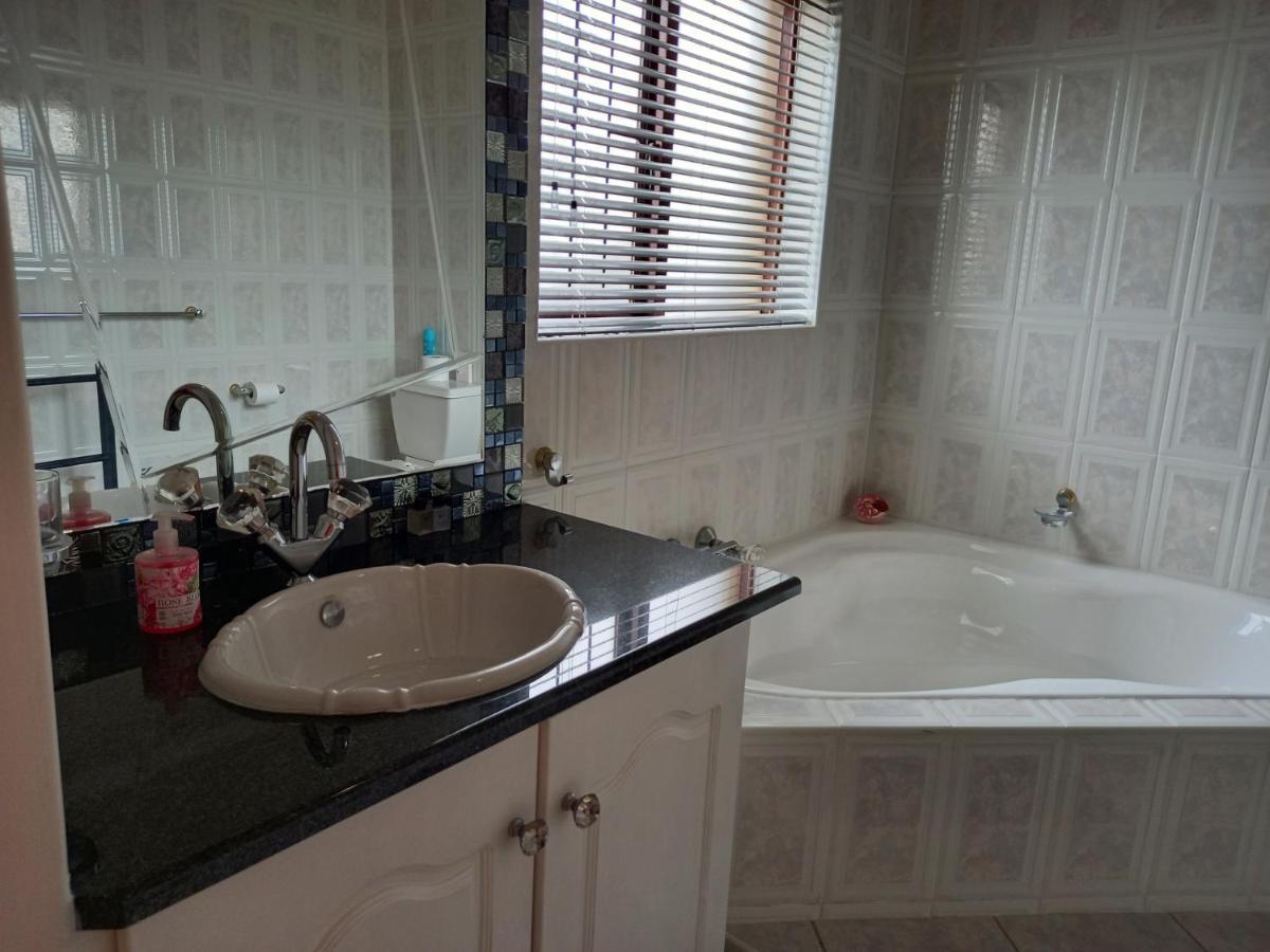 110 Bay View Daire Brenton-on-Sea Dış mekan fotoğraf
